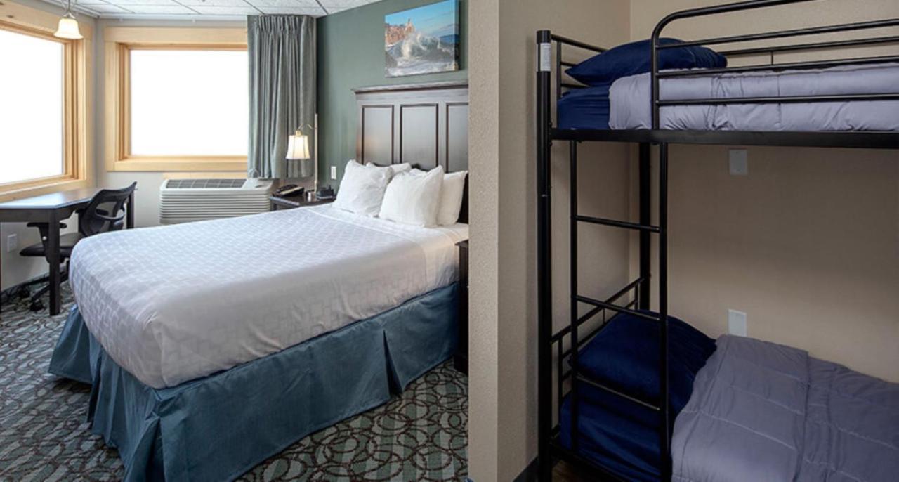 Park Point Marina Inn Дулут Екстер'єр фото